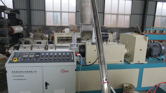 PE는 7 또는 9 구멍 통신 관로관 압출기 기계와 매화꽃 그릴 튜브에 구멍을 냈습니다