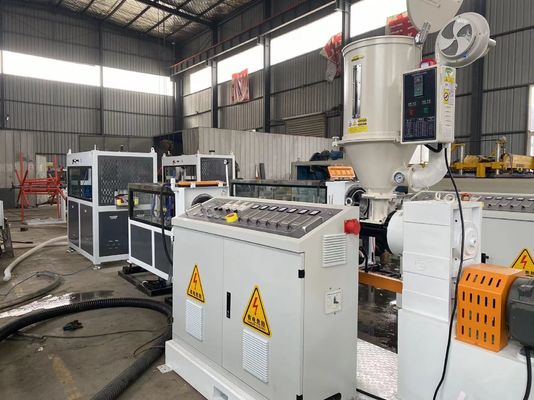 기계 PE에 물결 모양 도관 관 생산 라인을 만드는 HDPE 탄소 나선형 관