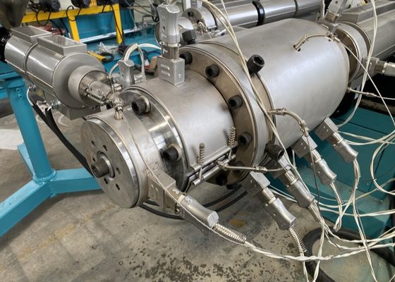 PE 관 단일 나사 밀어남 기계 600kg/H 조차 가소화
