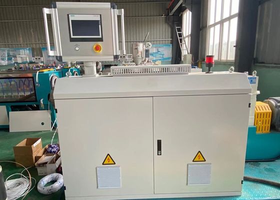 250-630mm 단일 나사 압출기 기계 물 가스 오일 공급 호스